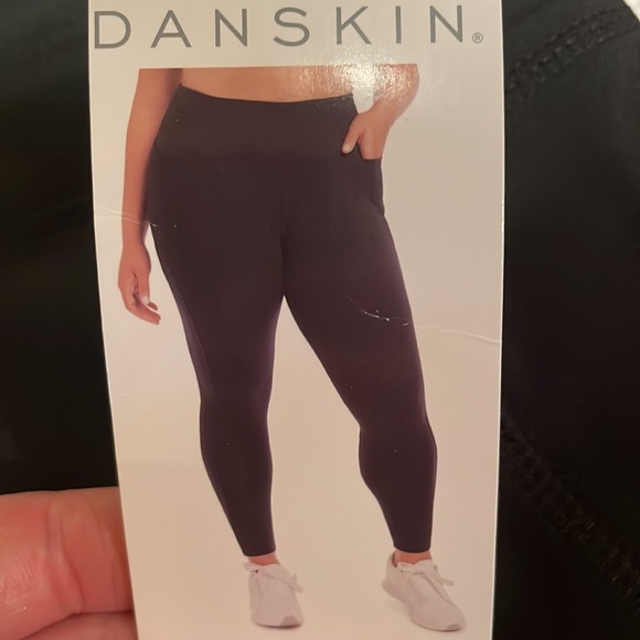 Danskin black salt performance leggings small - Picture 2 of 5